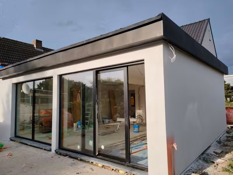Finitions châssis PVC – Renove Construct Belgique